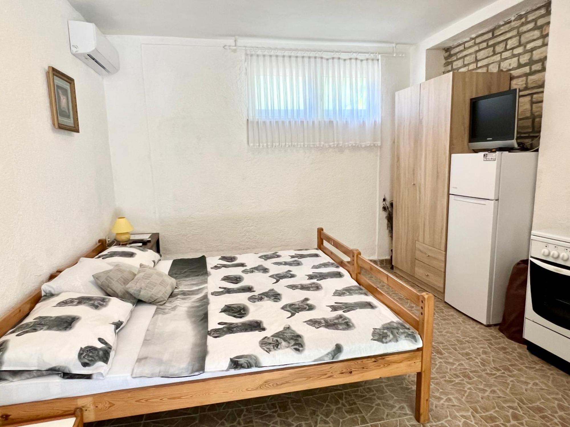 Apartmani Lidija Karin Donji Donji Karin エクステリア 写真